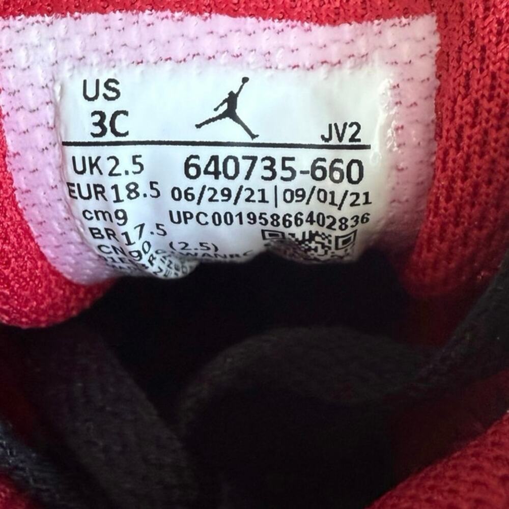 Nike Air Jordan 1 Mid ‘Reverse Bred’ Baby Sneakers- SZ 3 C - Picture 9 of 9